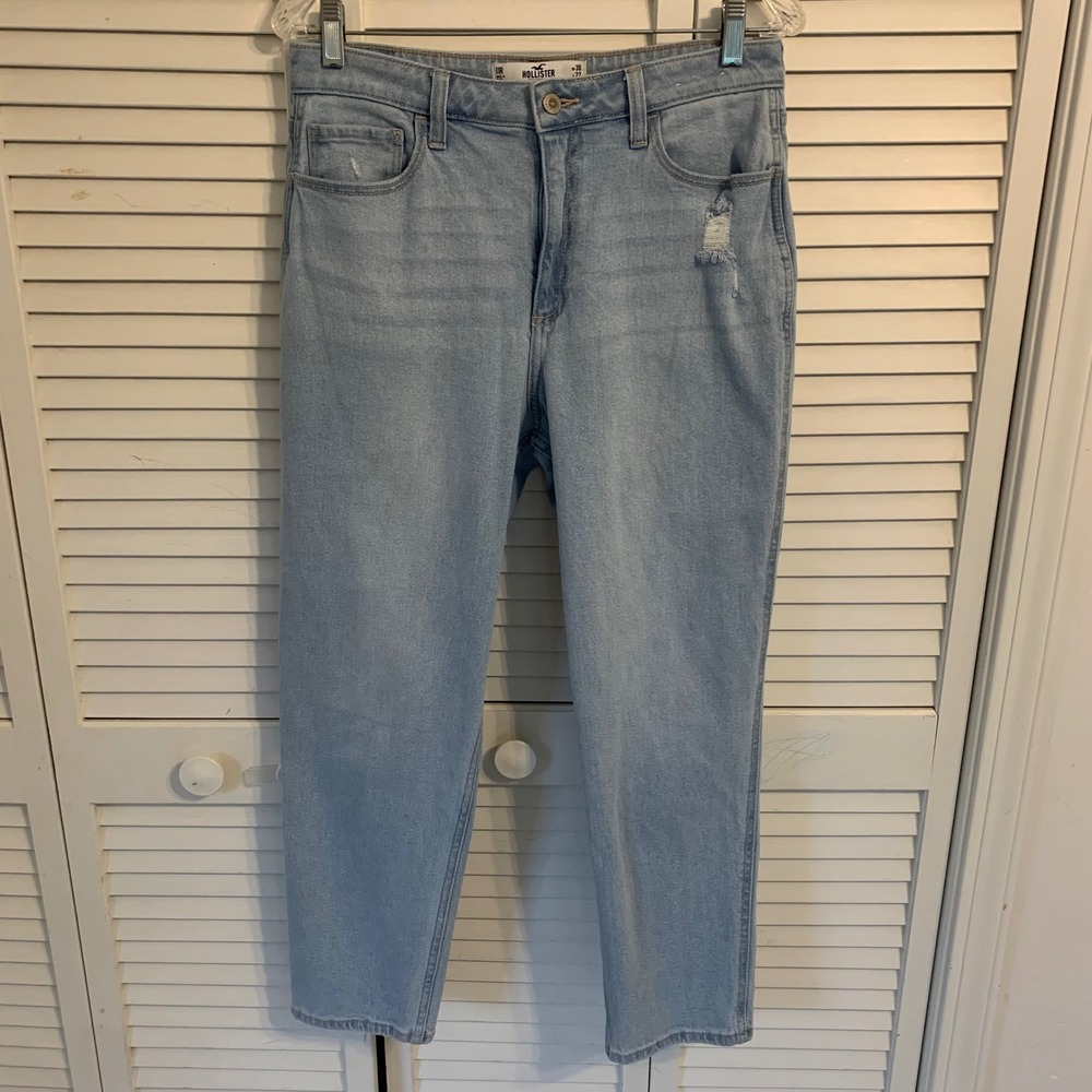 Hollister Curvy High-Rise Mom Jeans Light Wash Distressed 11R W30 L27 Stretch